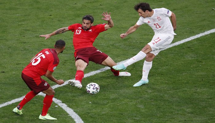 Sức mạnh và phong độ Thụy Sĩ vs Tây Ban Nha