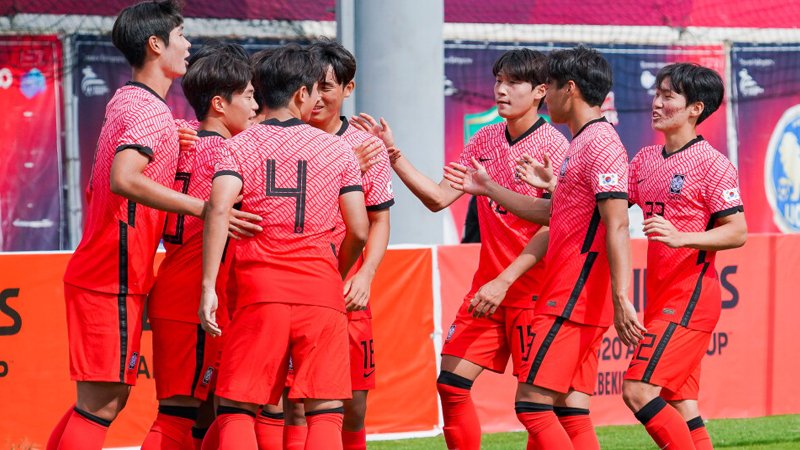 Sức mạnh và phong độ Hàn Quốc vs Oman